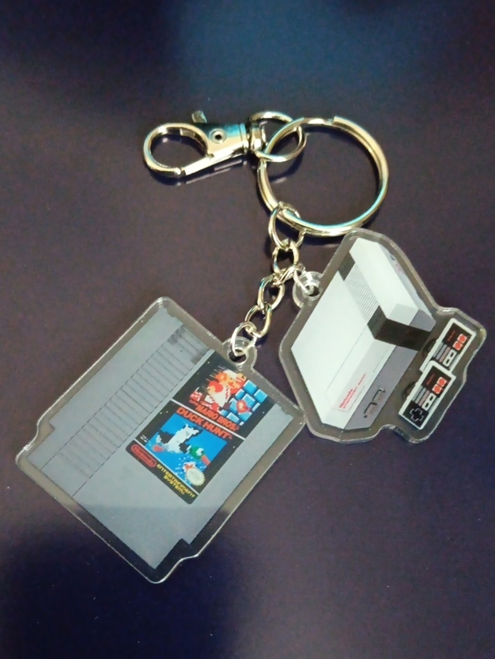 Keyring -Retro NES Console & Cartridge Keychain